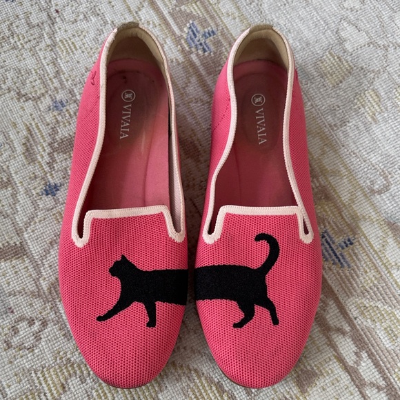 Vivaia Round-Toe Embroidered Loafers (Audrey)Size 40.5 - Picture 2 of 11